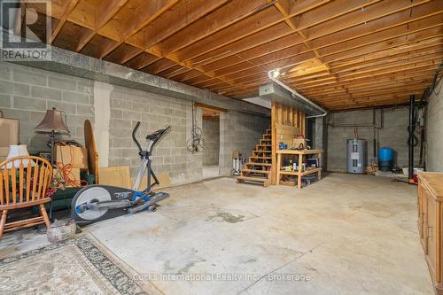 621 Chapman Strong Road, Strong, ON - Indoor