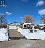 20 DUNBLAINE CRESCENT  Brampton, ON L6T 3H2