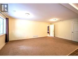 extra living room space - 