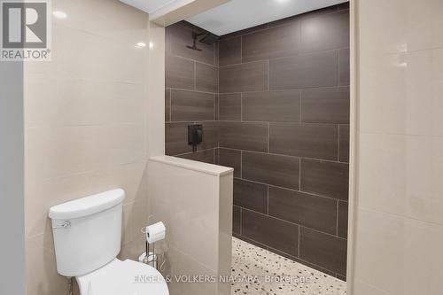2459 Noella Crescent, Niagara Falls (Casey), ON - Indoor Photo Showing Bathroom