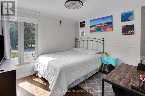 2459 Noella Crescent, Niagara Falls (Casey), ON - Indoor Photo Showing Bedroom