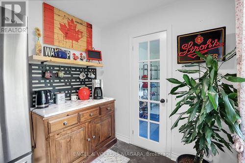 2459 Noella Crescent, Niagara Falls (Casey), ON - Indoor Photo Showing Other Room