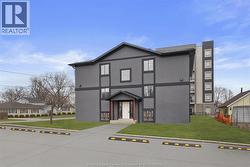 120 CENTRE STREET Unit# 2B  Essex, ON N8M 1P9