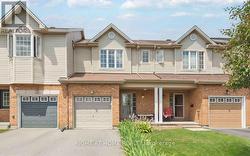 142 LOKOYA STREET  Ottawa, ON K2S 0J4