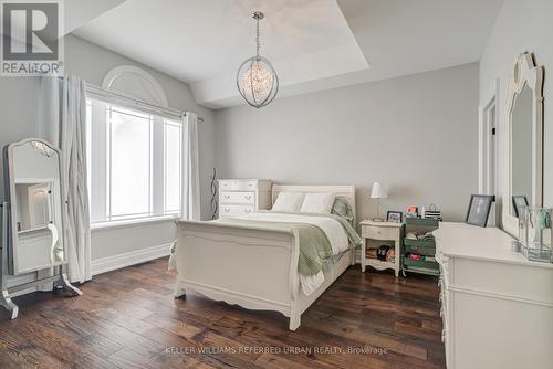 1487 Myron Drive, Mississauga, ON - Indoor Photo Showing Bedroom