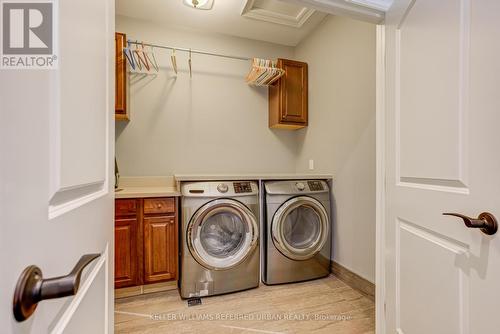 1487 Myron Drive, Mississauga, ON - Indoor Photo Showing Laundry Room