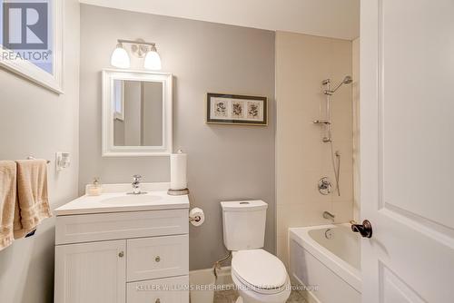 1487 Myron Drive, Mississauga, ON - Indoor Photo Showing Bathroom