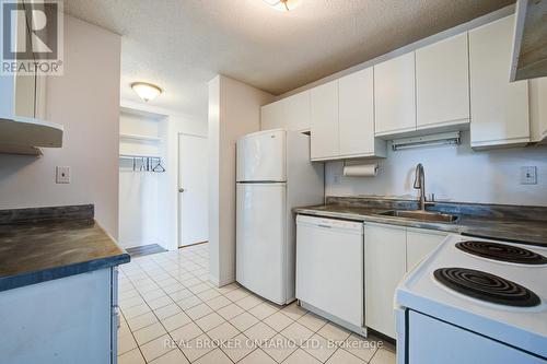 803 - 45 Pond Mills Road, London South (South J), ON - Indoor Photo Showing Kitchen