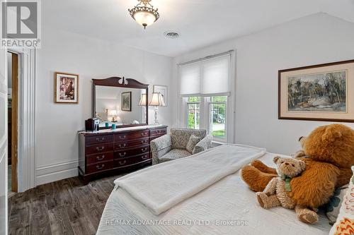 32 St Andrew Street S, St. Marys, ON - Indoor Photo Showing Bedroom