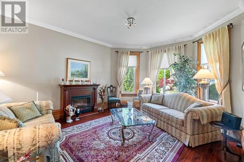 32 St Andrew Street S, St. Marys, ON - Indoor Photo Showing Living Room With Fireplace