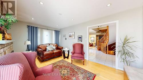 1380 Daniel Creek Road, Mississauga, ON - Indoor Photo Showing Living Room