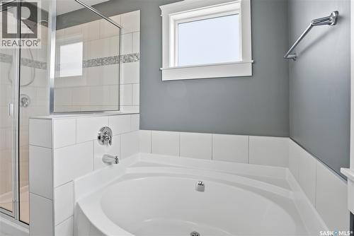 17 600 Maple Crescent, Warman, SK - Indoor Photo Showing Bathroom