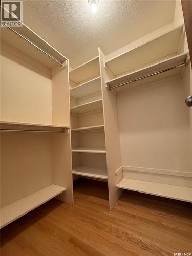 418 Emerald Crescent, Saskatoon, SK - Indoor With Storage