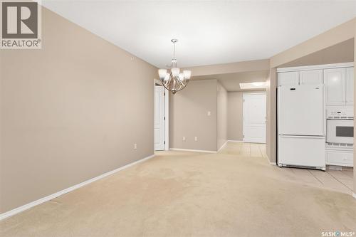 323 2330 Hamilton Street, Regina, SK - Indoor Photo Showing Kitchen