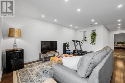 35 Groves Road, St. John'S, NL - Indoor