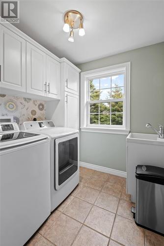 35 Groves Road, St. John'S, NL - Indoor Photo Showing Laundry Room