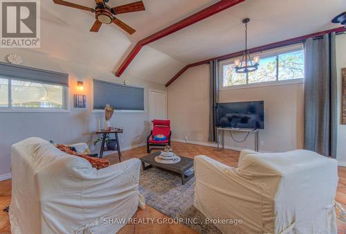 495 Melvin Avenue, Hamilton, ON - Indoor Photo Showing Other Room