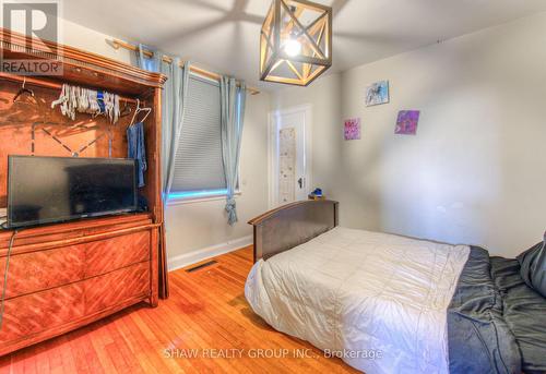 495 Melvin Avenue, Hamilton, ON - Indoor Photo Showing Bedroom