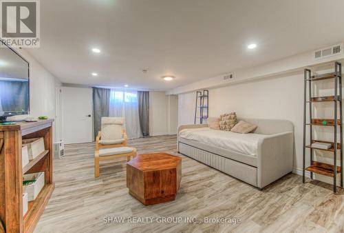 495 Melvin Avenue, Hamilton, ON - Indoor