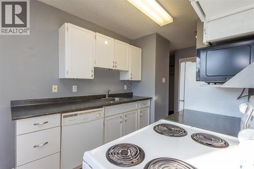 24 3809 Luther Place E, Saskatoon, SK - Indoor Photo Showing Kitchen