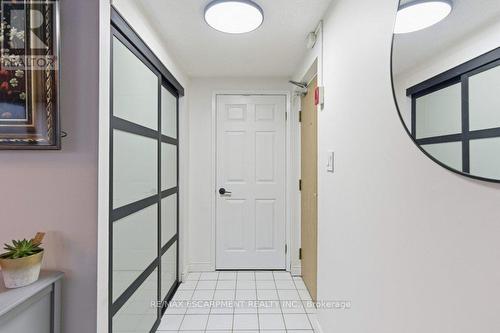 701 - 432 Main Street, Hamilton, ON - Indoor Photo Showing Other Room