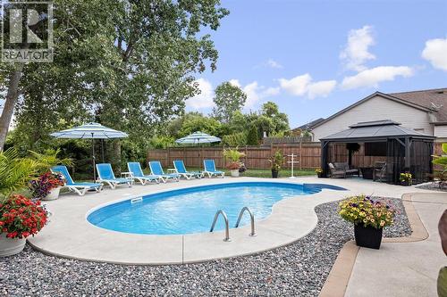 68 Willow Beach Road, Amherstburg, ON - Outdoor With In Ground Pool With Backyard