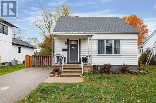 7 Fair Street, Collingwood, ON - Outdoor
