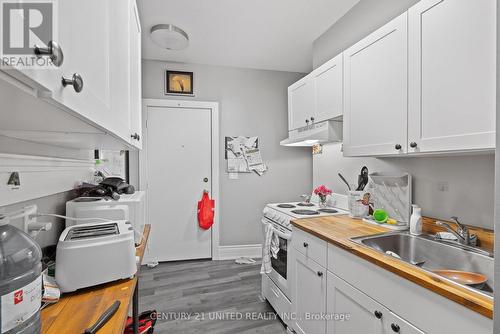 1 James Street W, Cobourg, ON - Indoor Photo Showing Kitchen