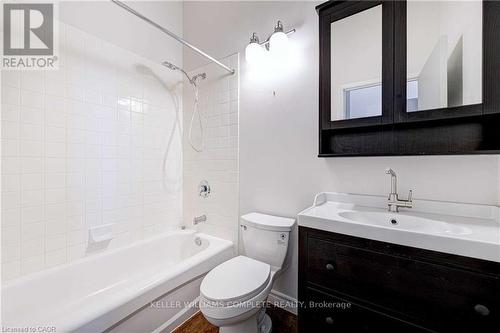 202 - 11 Rebecca Street E, Hamilton, ON - Indoor Photo Showing Bathroom