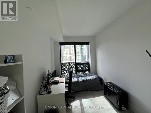 1406 - 55 Charles Street, Toronto, ON - Indoor