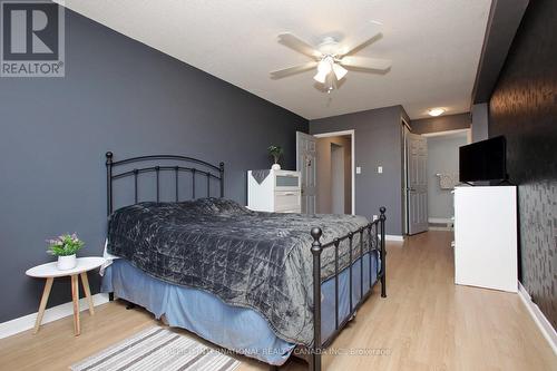 404 - 80 Athol Street E, Oshawa, ON - Indoor Photo Showing Bedroom
