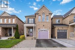 135 ARMSTRONG CRESCENT  Bradford West Gwillimbury, ON L3Z 0L3