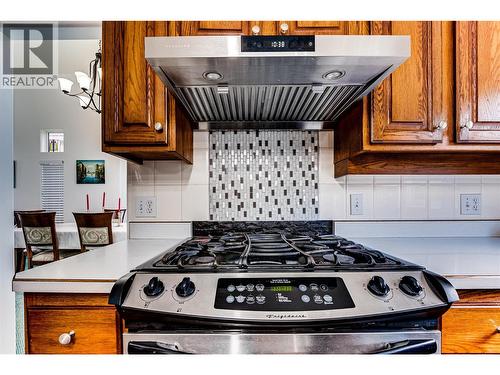 274 Country Estate Place, Vernon, BC - Indoor Photo Showing Kitchen