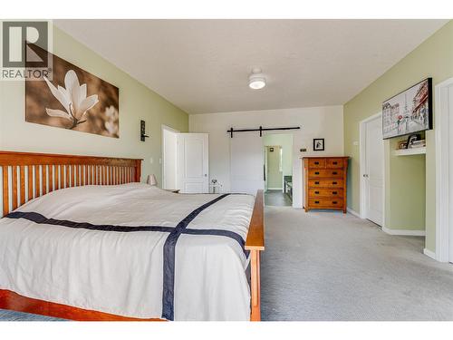 274 Country Estate Place, Vernon, BC - Indoor Photo Showing Bedroom