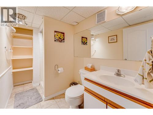 274 Country Estate Place, Vernon, BC - Indoor Photo Showing Bathroom