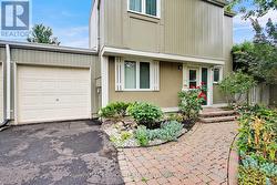 26 JACKSON COURT  Ottawa, ON K2K 1B7