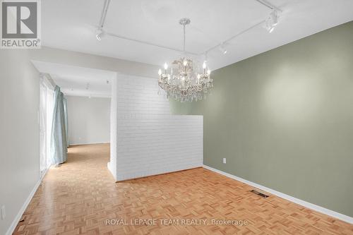 26 Jackson Court, Ottawa, ON - Indoor Photo Showing Other Room