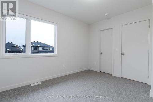 532 Tenor Ridge, Ottawa, ON - Indoor Photo Showing Other Room