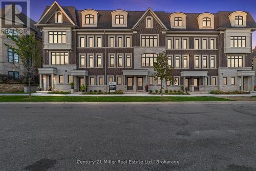 52 - 2150 TRAFALGAR ROAD  Oakville (Ro River Oaks), ON L6H 8A5