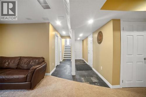 850 Munich Circle, Waterloo, ON - Indoor