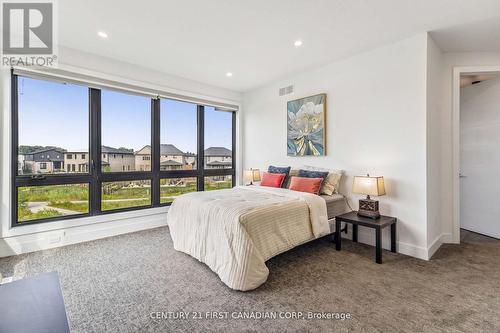 1429 Medway Park Drive, London North (North S), ON - Indoor Photo Showing Bedroom