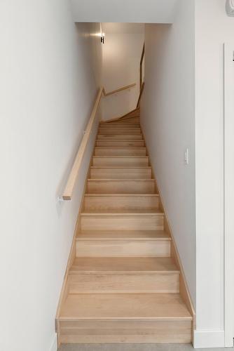 Escalier - 9320 Av. Becquet, Québec (La Haute-Saint-Charles), QC - Indoor Photo Showing Other Room