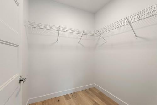 Chambre à coucher principale - 9320 Av. Becquet, Québec (La Haute-Saint-Charles), QC - Indoor With Storage