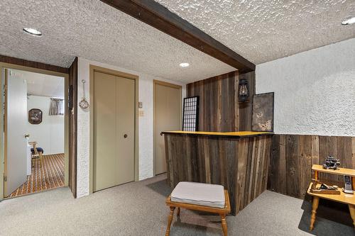 Salle familiale - 257 7E Avenue, L'Île-Perrot, QC - Indoor Photo Showing Other Room