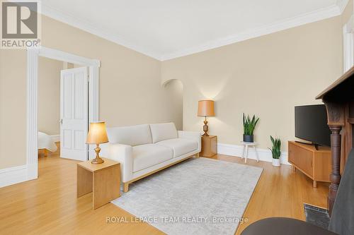 Unit 4 Living area - 260 Somerset Street W, Ottawa, ON - Indoor Photo Showing Living Room