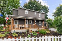 72 DAGMAR AVENUE  Ottawa, ON K1L 5T4