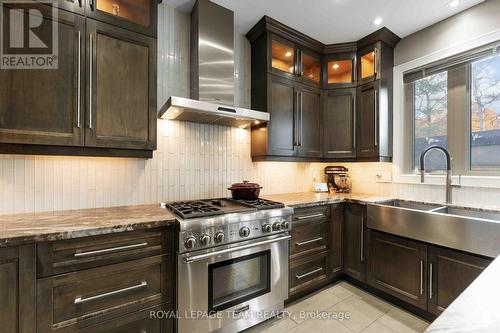 1466 Rhea Place, Ottawa, ON - Indoor Photo Showing Kitchen With Upgraded Kitchen