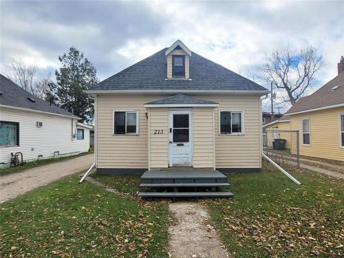 213 Lorne Avenue  Portage La Prairie, MB R1N 0H8