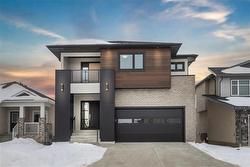 19 Raven Road  Winnipeg, MB R3X 0C2