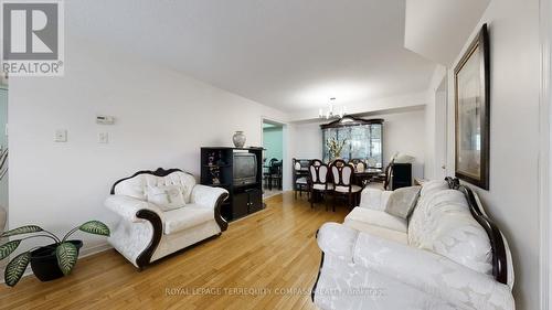 203 - 58 Sidney Belsey Crescent, Toronto, ON - Indoor Photo Showing Living Room